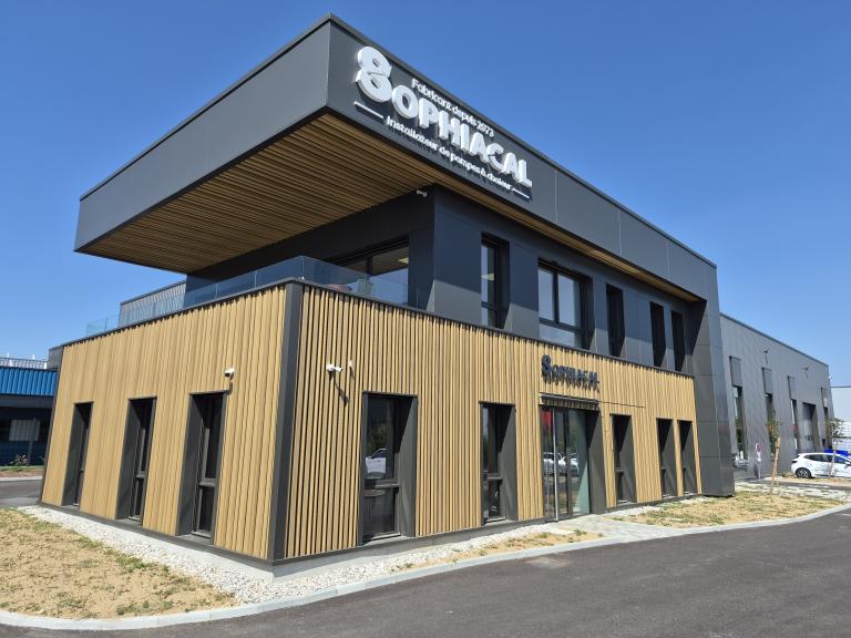 locaux terminés chantier sophiacal extérieur