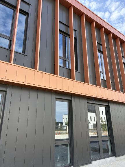 Volets roulants prémontés par KAPECI Aluminium dans l’Ain