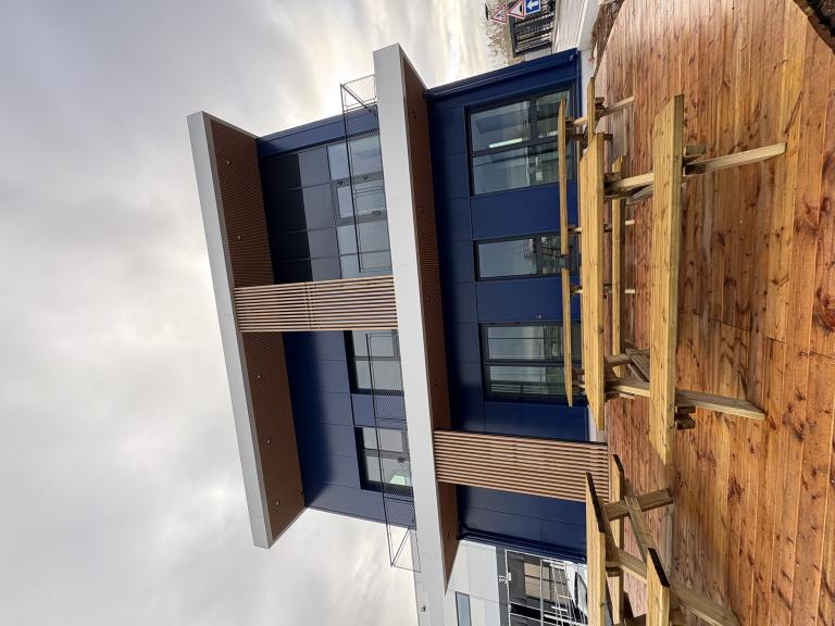 Messagerie industrielle avec châssis fixes – Colombier-Saugnieu