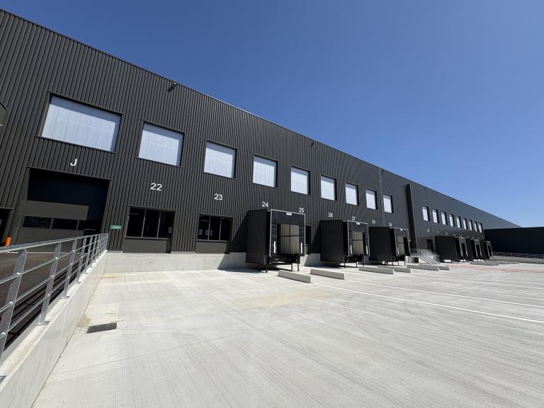 Portes aluminium 2 vantaux avec bandeaux ventouses sécurité